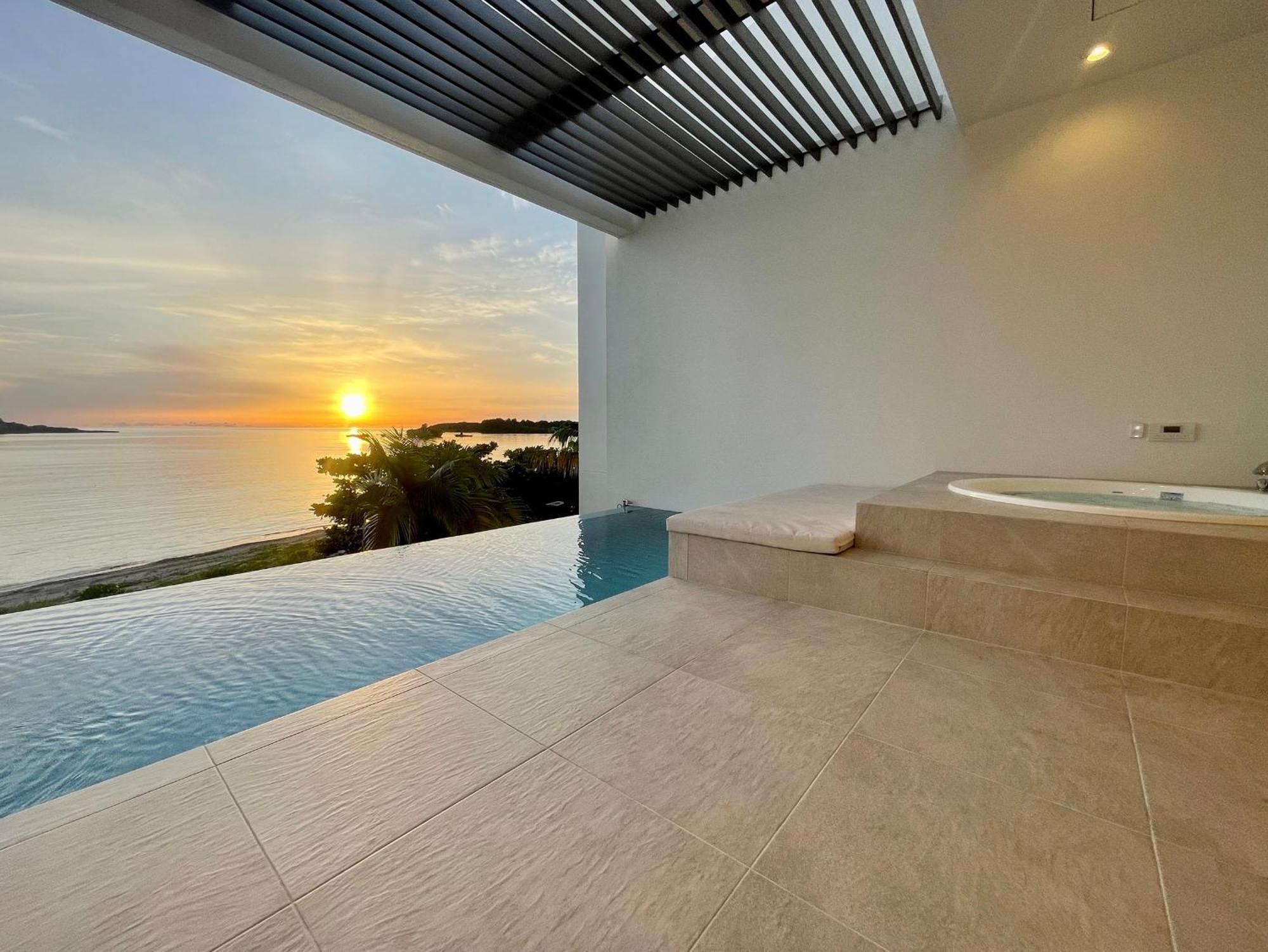 Villa Valiosa On The Beach Onna Dış mekan fotoğraf